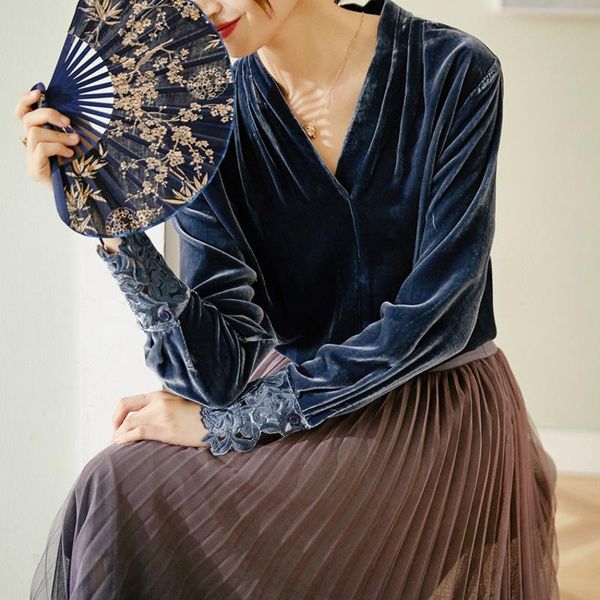 women's blouses & shirts wind pleuche shirt embroidered silk blouse female in the spring of 2021 velvet long sleeve, White
women's blouses & shirts wind pleuche shirt embroidered silk blouse female in the spring of 2021 velvet long sleeve, White