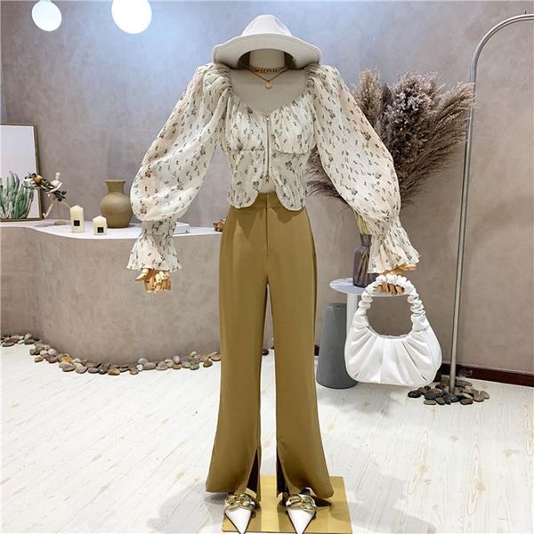 women's two piece pants clothing summer 2021 design puff sleeve floral cardigan + high waist wide leg set, White
women's two piece pants clothing summer 2021 design puff sleeve floral cardigan + high waist wide leg set, White