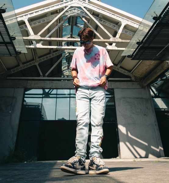 High Street Brand OFF Ripped Embroidered Washed Blue Man Pants Streetwear Slim Mens Jeans Trousers Mens Clothing, As photo
High Street Brand OFF Ripped Embroidered Washed Blue Man Pants Streetwear Slim Mens Jeans Trousers Mens Clothing, As photo