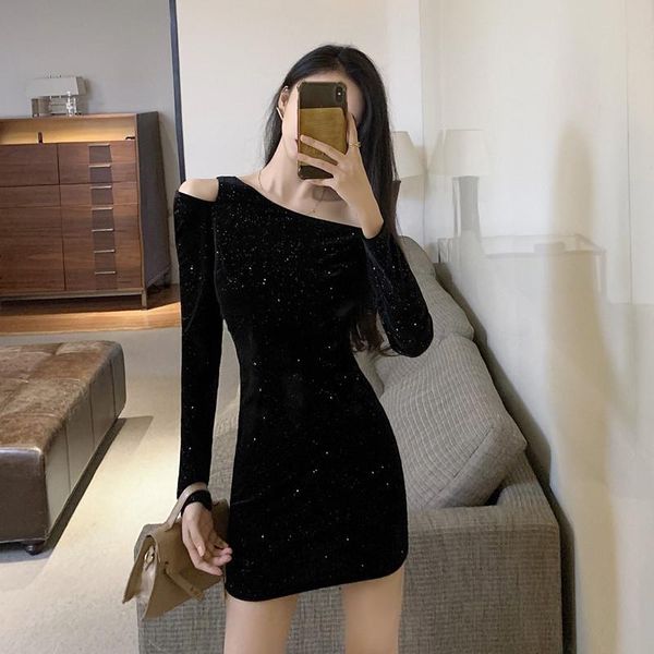 real s 2021 autumn fashion women's temperament long-sleeved shiny strapless irregular velvet short dress casual dresses, Black;gray
real s 2021 autumn fashion women's temperament long-sleeved shiny strapless irregular velvet short dress casual dresses, Black;gray
