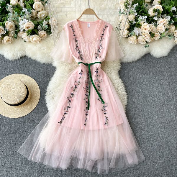 black/pink mesh embroidered midi dress women sweet square collar short sleeve high waist vestidos female summer 2021 new fashion, Black;gray
black/pink mesh embroidered midi dress women sweet square collar short sleeve high waist vestidos female summer 2021 new fashion, Black;gray