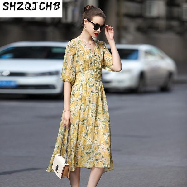 casual dresses shzq summer 2021 large floral v-neck high-end mulberry silk dress medium length slim fit, Black;gray
casual dresses shzq summer 2021 large floral v-neck high-end mulberry silk dress medium length slim fit, Black;gray