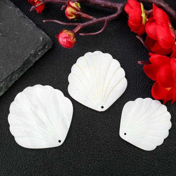 charms freshwater white shell carved large scallop pendant diy necklace earrings jewelry accessories semi-finished products, Bronze;silver
charms freshwater white shell carved large scallop pendant diy necklace earrings jewelry accessories semi-finished products, Bronze;silver