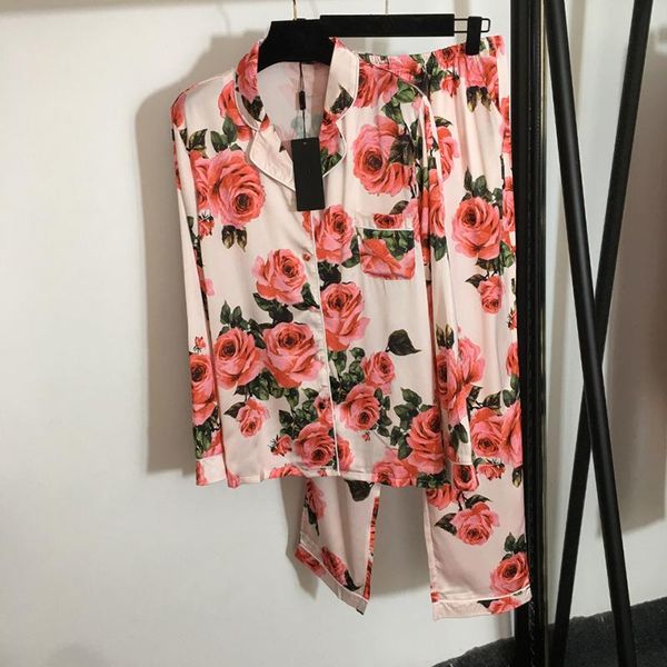 rose pattern women sleepwear trendy long sleeve two piece set pajamas sets birthday gift for wife luxury nightwear, Black;red
rose pattern women sleepwear trendy long sleeve two piece set pajamas sets birthday gift for wife luxury nightwear, Black;red