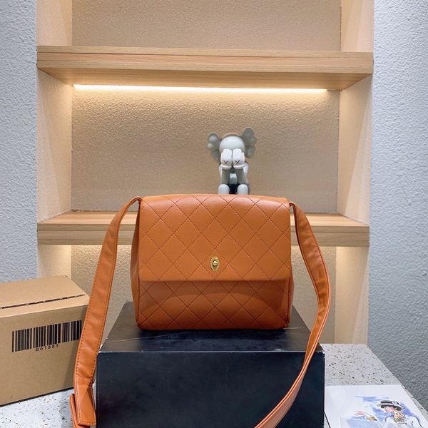 cosmetic bag designer woman toilet pouch luxury brand shoulder bags handbags purse genuine leather crossbody bag bagshoe1978 041
cosmetic bag designer woman toilet pouch luxury brand shoulder bags handbags purse genuine leather crossbody bag bagshoe1978 041