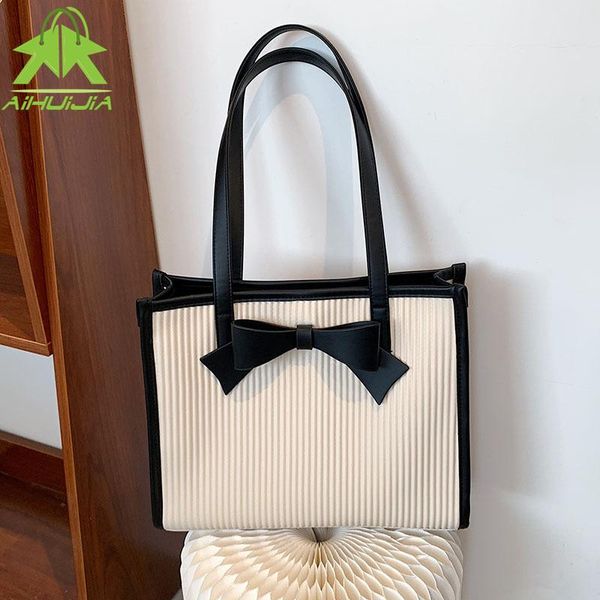 evening bags fashion large capacity bow shoulder pu leather handbag striped ladies bag simple tote casual underarm
evening bags fashion large capacity bow shoulder pu leather handbag striped ladies bag simple tote casual underarm