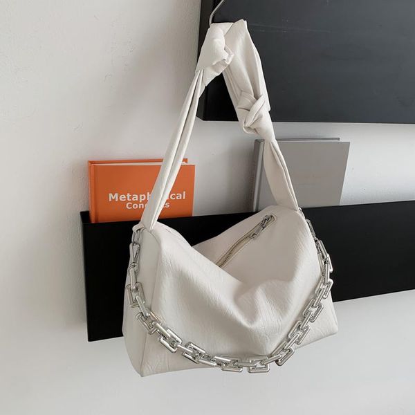 evening bags fashion chain large capacity shoulder messenger for women 2021 solid color leather casual crossbody bag bolsa feminina
evening bags fashion chain large capacity shoulder messenger for women 2021 solid color leather casual crossbody bag bolsa feminina