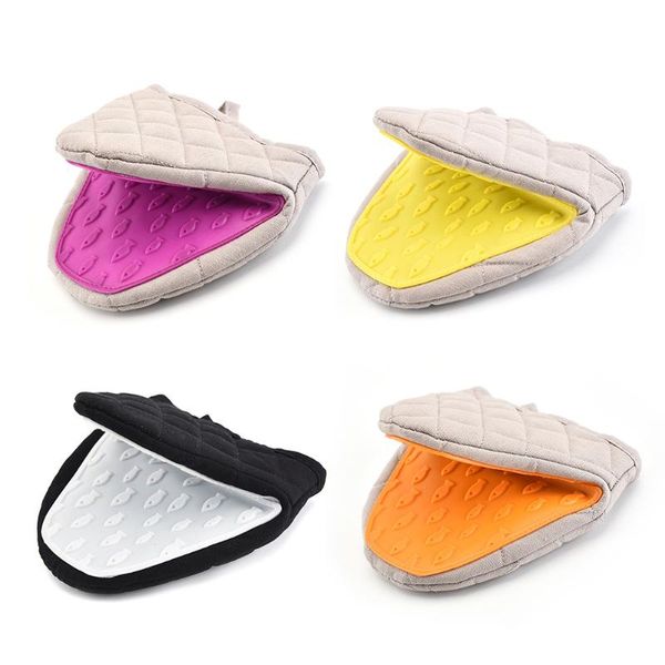 elbow & knee pads silicone heat insulation clip kitchen oven microwave non slip anti scalding gloves resistant mitts baking cook tools, Black;gray
elbow & knee pads silicone heat insulation clip kitchen oven microwave non slip anti scalding gloves resistant mitts baking cook tools, Black;gray