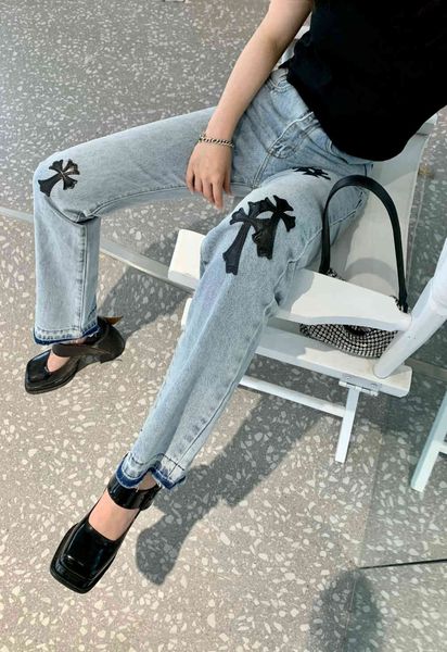 crosin 21ss spring and summer new leather cross raw hem washed light blue high waist straight jeans pants female 1038, White;black
crosin 21ss spring and summer new leather cross raw hem washed light blue high waist straight jeans pants female 1038, White;black