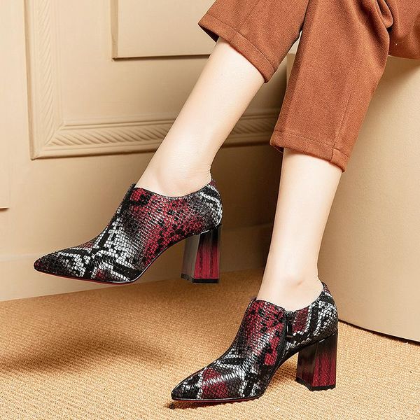 dress shoes high heel pointed leather deep mouth single national wind printed women's thick with snake zipper, Black
dress shoes high heel pointed leather deep mouth single national wind printed women's thick with snake zipper, Black