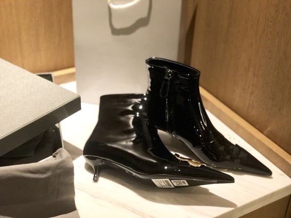 monolith white leather nylon pouch ankle combat boots platform wedges lace-up round toe block heels flat booties chunky luxury designer for, Black
monolith white leather nylon pouch ankle combat boots platform wedges lace-up round toe block heels flat booties chunky luxury designer for, Black