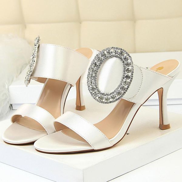 slippers 2021 summer elegant women 8.5cm high heels party glitter rhinestone white silk pencil slides female shoes, Black
slippers 2021 summer elegant women 8.5cm high heels party glitter rhinestone white silk pencil slides female shoes, Black