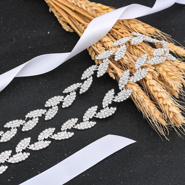 wedding sashes trixy s198-s shinny belt bridal dress belts rhinestone beaded sash bling silver diamond, White
wedding sashes trixy s198-s shinny belt bridal dress belts rhinestone beaded sash bling silver diamond, White