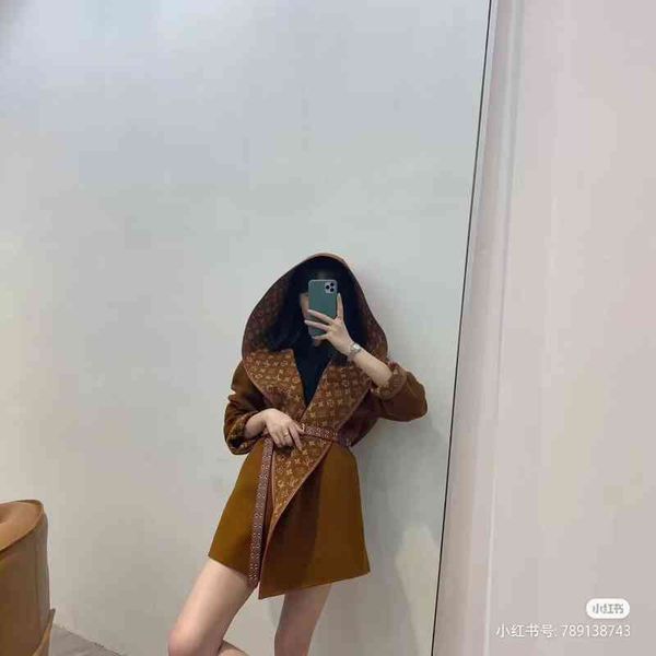 designer2021 new autumn winter woolen short coat women's high sense no ball, narrow waist, and trend of hooded coatbalencaiga, Black 
designer2021 new autumn winter woolen short coat women's high sense no ball, narrow waist, and trend of hooded coatbalencaiga, Black