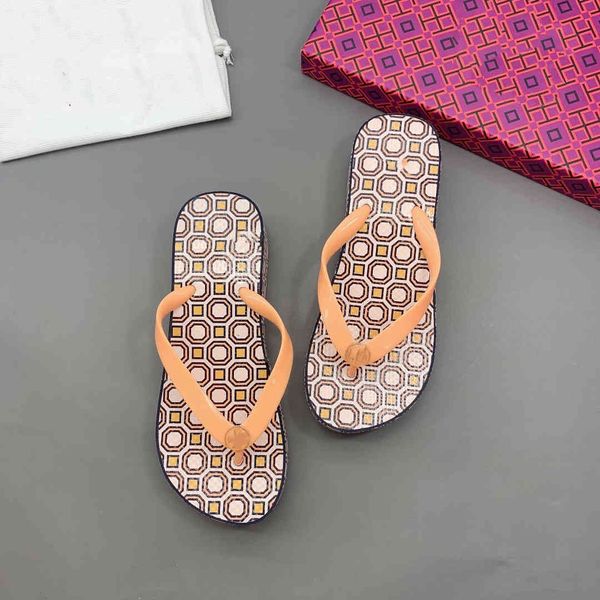2021 fashion men women sandals designer shoes luxury slide summer wide flat slippery slipper flip flop flower box size 36-41 zlh, Black
2021 fashion men women sandals designer shoes luxury slide summer wide flat slippery slipper flip flop flower box size 36-41 zlh, Black