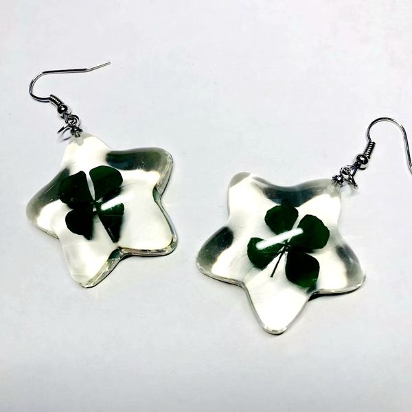 creative charming design handmade resin lucite real four leaf clover earring jewelry, Golden;silver
creative charming design handmade resin lucite real four leaf clover earring jewelry, Golden;silver