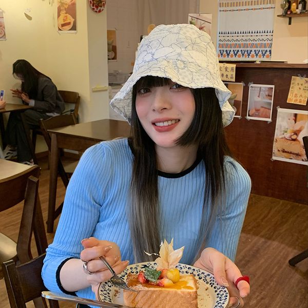 white pleated fisherman hat women's summer thin fashion brand niche new face small lace bucket cap, Blue;gray
white pleated fisherman hat women's summer thin fashion brand niche new face small lace bucket cap, Blue;gray