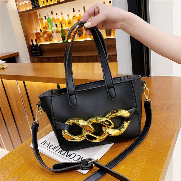 luxury handbags this year's popular chain bag women's new fashion red tote handbag foreign style one shoulder messenger bag
luxury handbags this year's popular chain bag women's new fashion red tote handbag foreign style one shoulder messenger bag