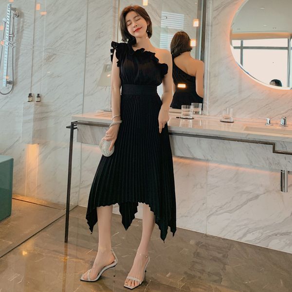 handsome female fashion stylish formal dress arrival quality beach party beautiful off long to-line, Black;gray
handsome female fashion stylish formal dress arrival quality beach party beautiful off long to-line, Black;gray