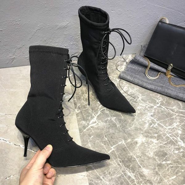 spring and autumn one-boot midsole with pointed toes hort heels dress shoes, Black
spring and autumn one-boot midsole with pointed toes hort heels dress shoes, Black