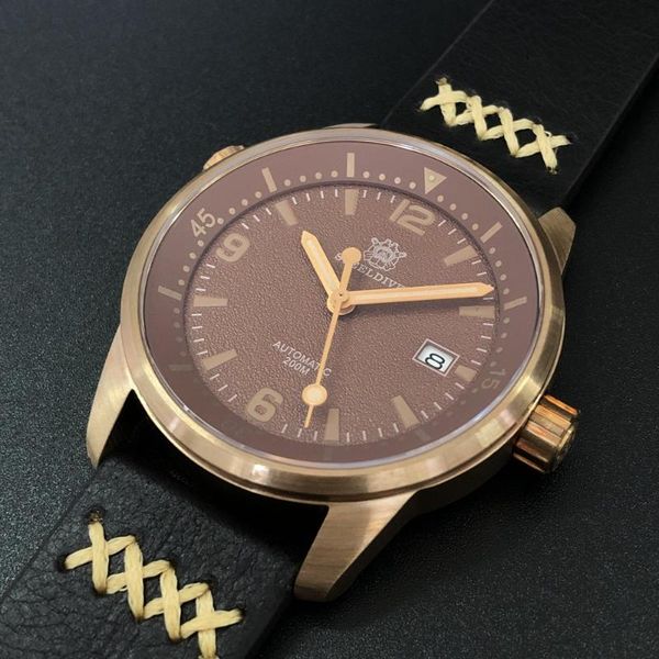 wristwatches steelfive sd1949s germany cusn8 bronze watches mechanical watch japan nh35 movement sapphire crystal diving 200m men, Slivery;brown
wristwatches steelfive sd1949s germany cusn8 bronze watches mechanical watch japan nh35 movement sapphire crystal diving 200m men, Slivery;brown