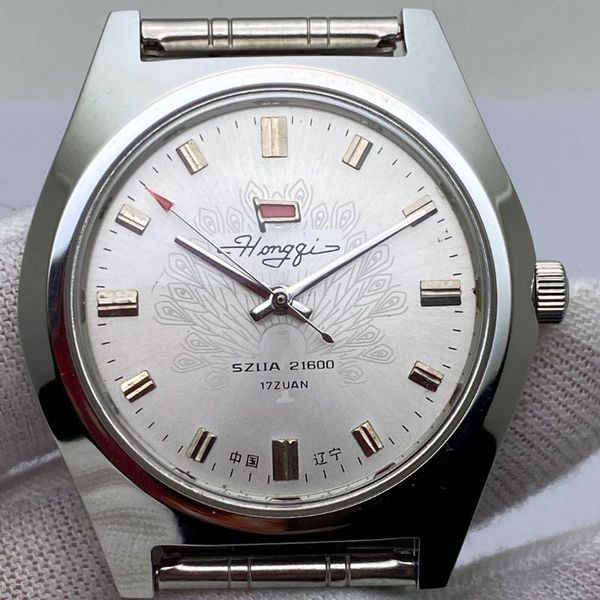 wristwatches men's watch hong qi large diameter peacock plate business retro manual mechanical chinese 17 zuan, Slivery;brown
wristwatches men's watch hong qi large diameter peacock plate business retro manual mechanical chinese 17 zuan, Slivery;brown