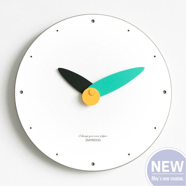 wall clocks 12 inch modern minimalist clock nordic design mute hanging watch creative home decoration christmas gift 
wall clocks 12 inch modern minimalist clock nordic design mute hanging watch creative home decoration christmas gift