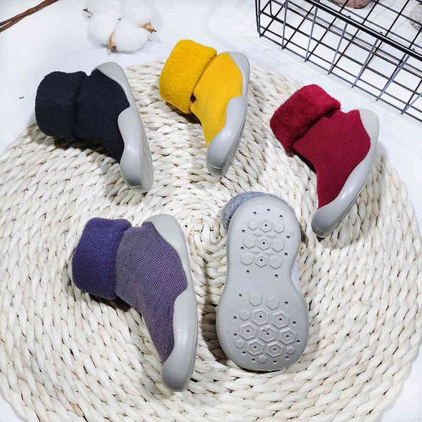 winter new baby plush thickened socks shoes children's walking snow knitted warm tide
winter new baby plush thickened socks shoes children's walking snow knitted warm tide