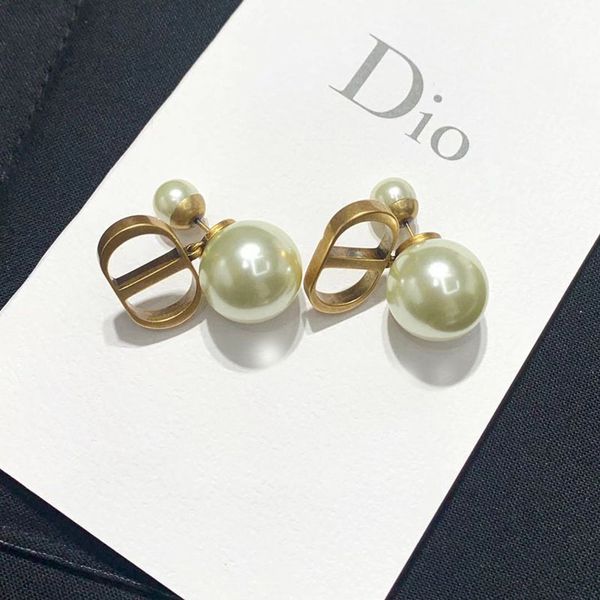 signature cyber monday new letter pearl earrings high version brass material net red same fashion accessories black friday, Golden
signature cyber monday new letter pearl earrings high version brass material net red same fashion accessories black friday, Golden