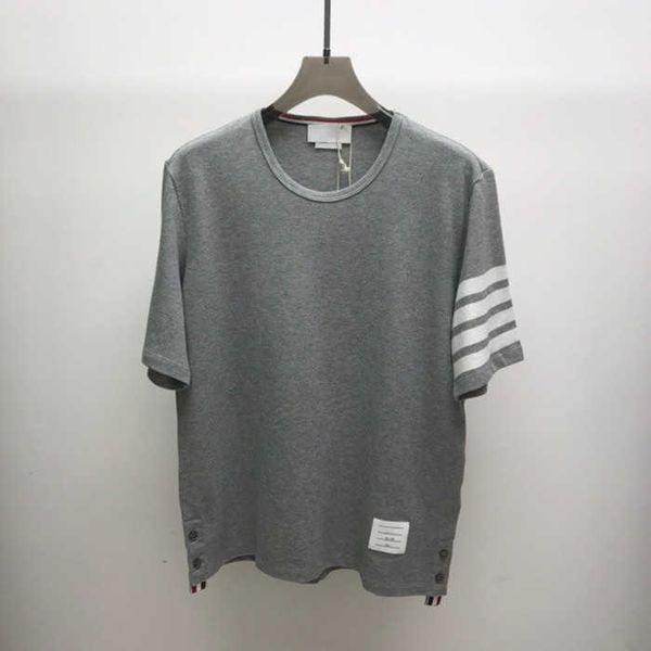 fashion outlet 21ss chrome fengchao brand summer tb four bar bead round neck casual short t-shirt men's and women's same half slee, White;black
fashion outlet 21ss chrome fengchao brand summer tb four bar bead round neck casual short t-shirt men's and women's same half slee, White;black