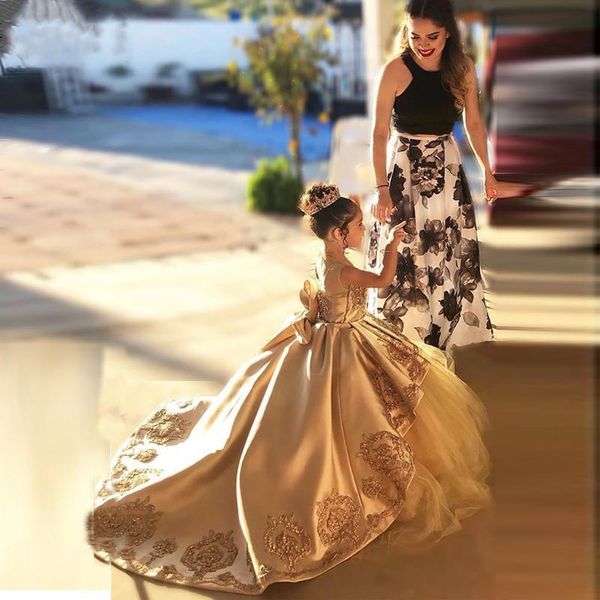 girl's dresses gold applique satin first birthday kids evening ball gown bow back girls pageant dress flower girl, Red;yellow
girl's dresses gold applique satin first birthday kids evening ball gown bow back girls pageant dress flower girl, Red;yellow