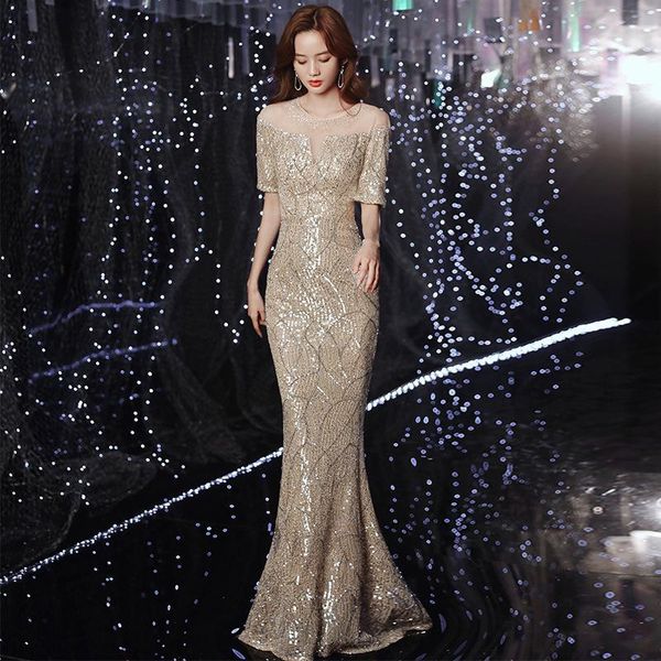 women temperament sequins host fishtail long dress 2021 summer ladies banquet gray evening skirt ethnic clothing, Red
women temperament sequins host fishtail long dress 2021 summer ladies banquet gray evening skirt ethnic clothing, Red
