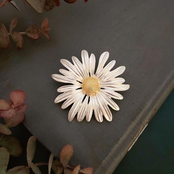 pins, brooches french contracted restoring ancient ways plant daisy the niche ins joker atmosphere elegant temperament brooch pin, Gray
pins, brooches french contracted restoring ancient ways plant daisy the niche ins joker atmosphere elegant temperament brooch pin, Gray