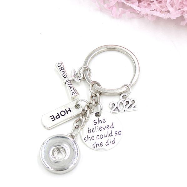 wholesale interchangeable snaps button charms snap jewelry 2022 graduation key chain handbag charm graduate cap keyrings for graduaters gift, Slivery;golden
wholesale interchangeable snaps button charms snap jewelry 2022 graduation key chain handbag charm graduate cap keyrings for graduaters gift, Slivery;golden