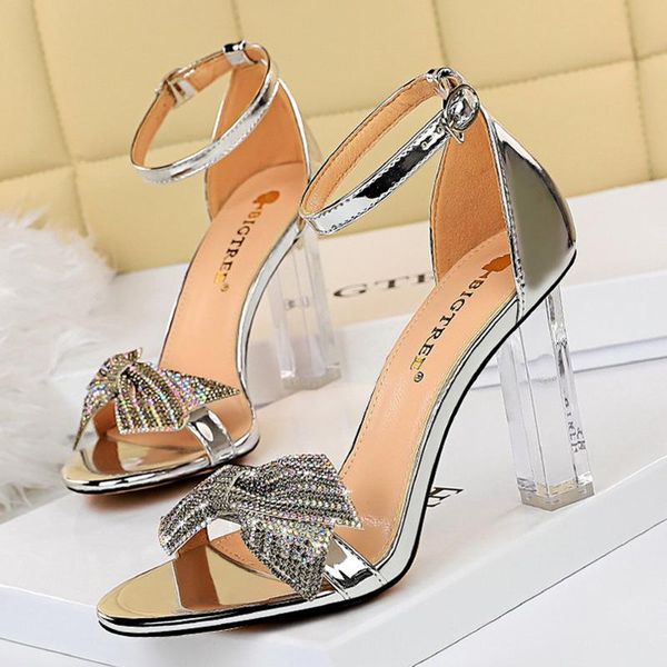 dress shoes 2021 women rhinestone block heels sandals 9.5cm clear high open toe transparent crystal plus size 43 party, Black
dress shoes 2021 women rhinestone block heels sandals 9.5cm clear high open toe transparent crystal plus size 43 party, Black