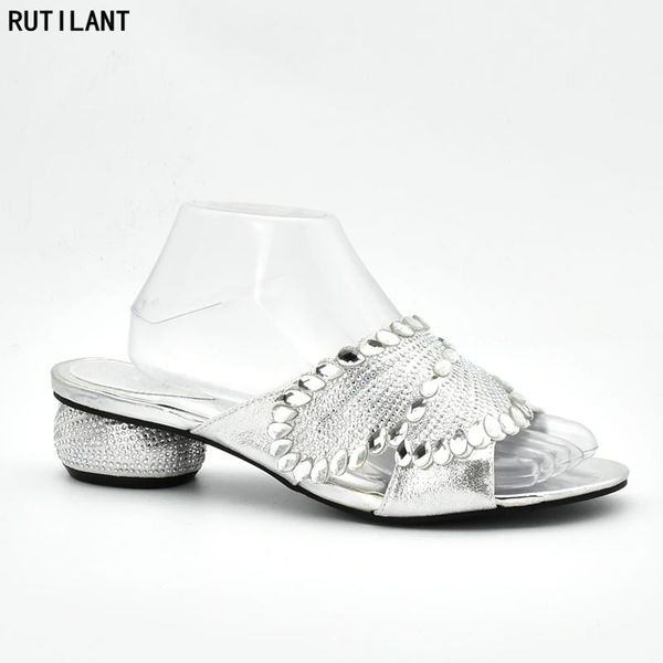 dress shoes latest ladies sandals with heels nigerian women wedding decorated rhinestone luxury slip on party pumps, Black
dress shoes latest ladies sandals with heels nigerian women wedding decorated rhinestone luxury slip on party pumps, Black
