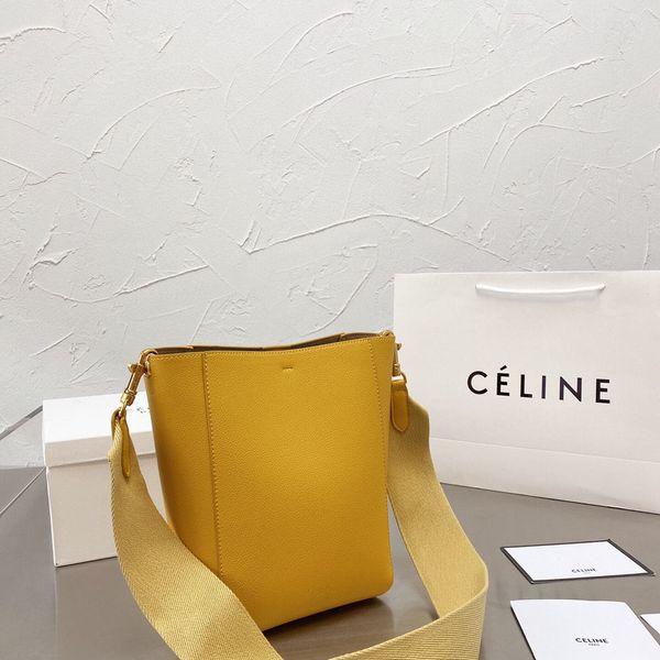 2021 new women's leather wide shoulder strap bucket bag single shoulder messenger large capacity crossbody bag ysj
2021 new women's leather wide shoulder strap bucket bag single shoulder messenger large capacity crossbody bag ysj