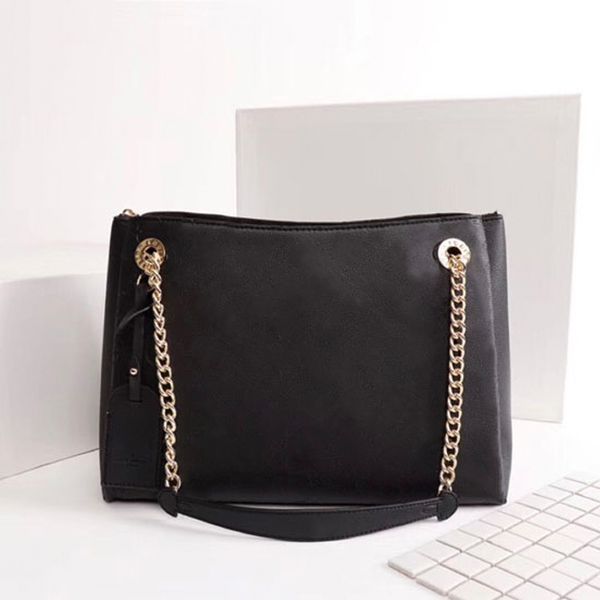 fashion handbag classic women shoulder bag leather embossing lady chain crossbody bags luxurys designers tote
fashion handbag classic women shoulder bag leather embossing lady chain crossbody bags luxurys designers tote