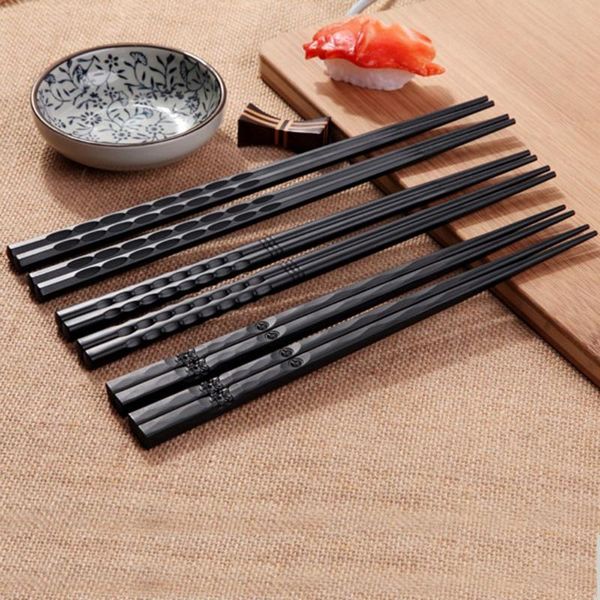 1pair non-slip chopsticks stainless steel reusable cooking korean kitchen supplies eating utensils
1pair non-slip chopsticks stainless steel reusable cooking korean kitchen supplies eating utensils