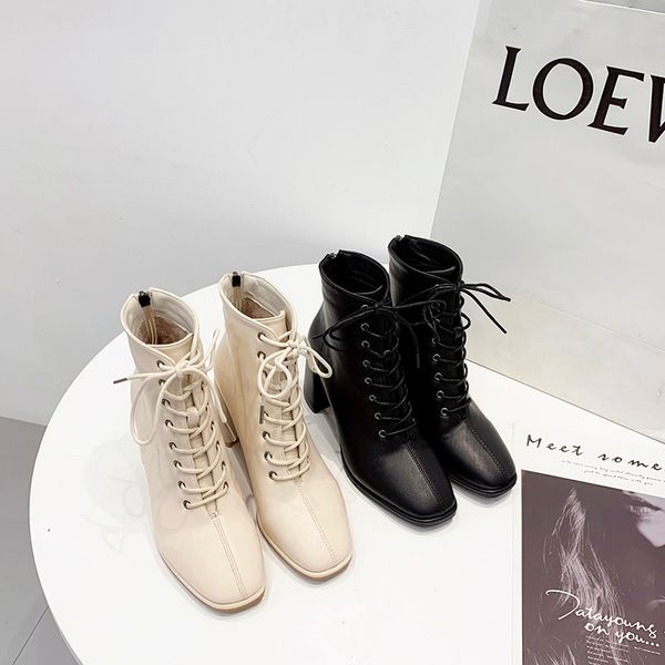 2022 new women ankle boots pu leather 35-39 feet length boots for women round toe chelsea boots high heel, Black
2022 new women ankle boots pu leather 35-39 feet length boots for women round toe chelsea boots high heel, Black