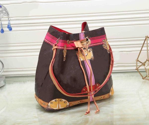 luxurys high-quality pu designer crossbody bag women's fashion brown handbags purses shoulder bags
luxurys high-quality pu designer crossbody bag women's fashion brown handbags purses shoulder bags