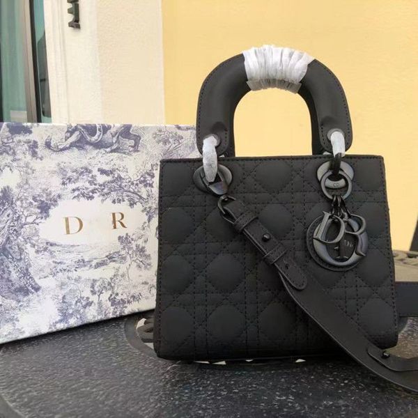2021 new small ck net red versatile frosted matte sheepskin three grid four grid princess dai bag one shoulder cross carry crossbody bag ysj
2021 new small ck net red versatile frosted matte sheepskin three grid four grid princess dai bag one shoulder cross carry crossbody bag ysj
