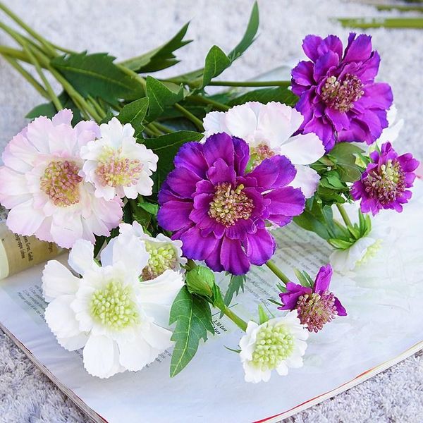 cornflower branch with green leaves silk artificial flowers for home wedding decorations flores chrysanthemum christmas decor decorative & w
cornflower branch with green leaves silk artificial flowers for home wedding decorations flores chrysanthemum christmas decor decorative & w