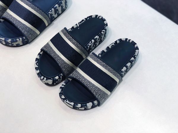 trend casual fashion flat ladies slippers printed elements comfortable non-slip size 34-41, Black
trend casual fashion flat ladies slippers printed elements comfortable non-slip size 34-41, Black
