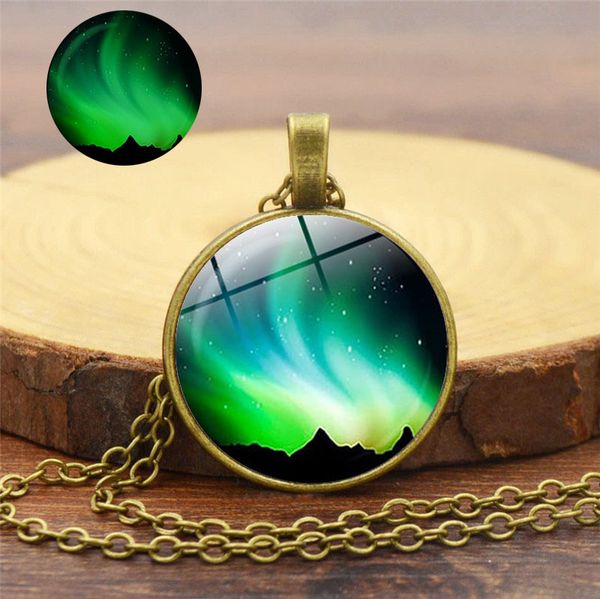 charm arctic star light luminous pendant necklaces women men fashion jewelry simple glass alloy glaw in the dark necklace, Silver
charm arctic star light luminous pendant necklaces women men fashion jewelry simple glass alloy glaw in the dark necklace, Silver