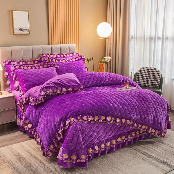 bedding sets thick quilted duvet cover set 220x240 winter embroidery king double bed crystal velvet quilt solid 2 pillowcases
bedding sets thick quilted duvet cover set 220x240 winter embroidery king double bed crystal velvet quilt solid 2 pillowcases