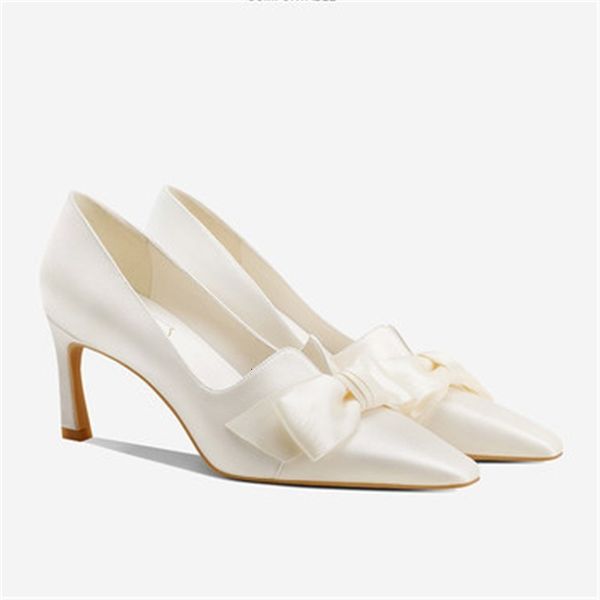 sandals 2021 spring silk banquet dress shoes large size white bridal wedding stiletto heel pointed shallow mouth women's ylmn, Black
sandals 2021 spring silk banquet dress shoes large size white bridal wedding stiletto heel pointed shallow mouth women's ylmn, Black