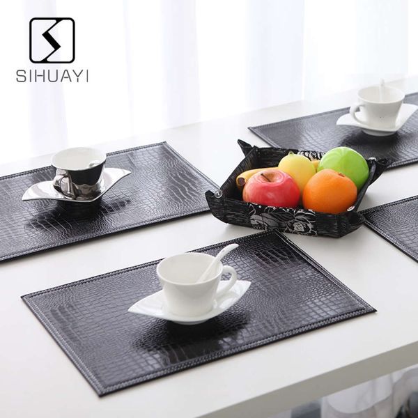 american light luxury western table mat waterproof, oil and heat insulation household nordic plate leather
american light luxury western table mat waterproof, oil and heat insulation household nordic plate leather