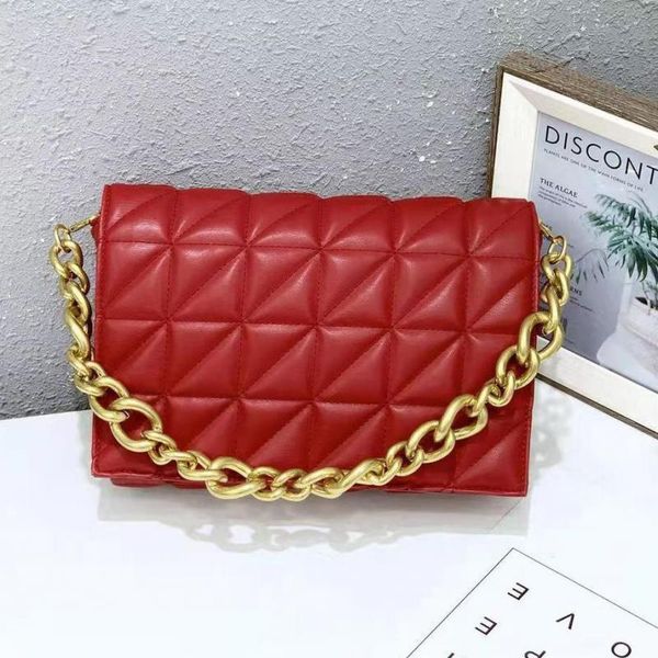 chain women shoulder bags pu leather lady handbag designer crossbody bag for selling female bolsa evening
chain women shoulder bags pu leather lady handbag designer crossbody bag for selling female bolsa evening