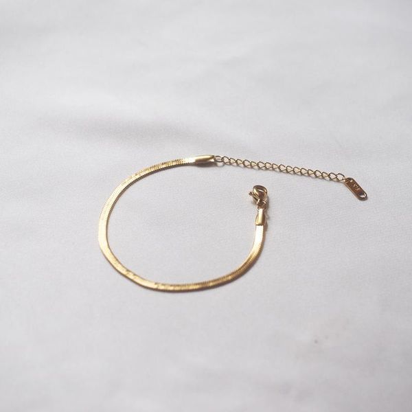 link, chain retro hollow hand-made gold-clad bracelets gentle and atmospheric color retention snake simple atmosphere for women, Black
link, chain retro hollow hand-made gold-clad bracelets gentle and atmospheric color retention snake simple atmosphere for women, Black